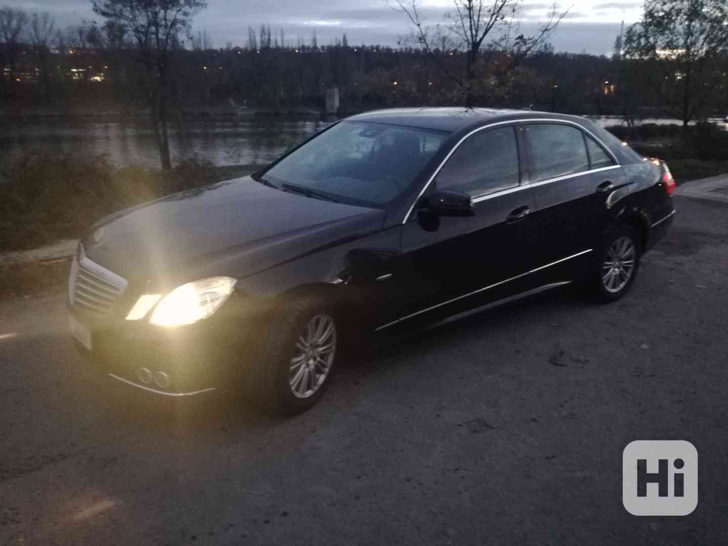 Mercedes E220 cdi 125 kw blueefficiency - foto 1