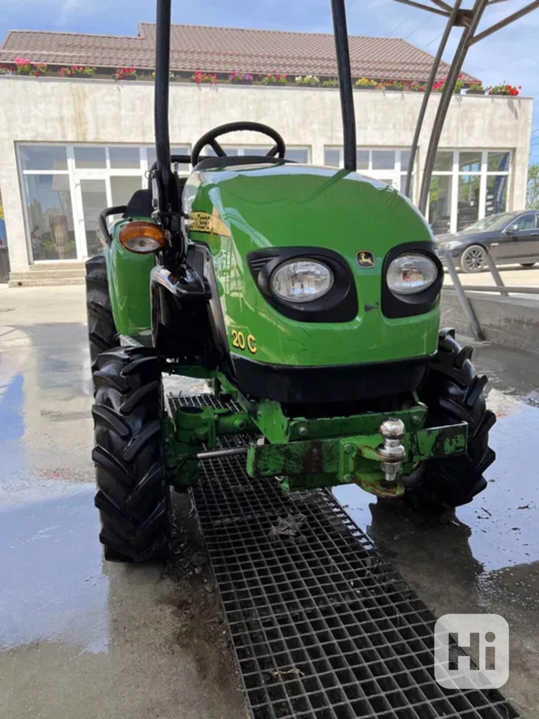 Traktor John Deer C 20 - foto 1