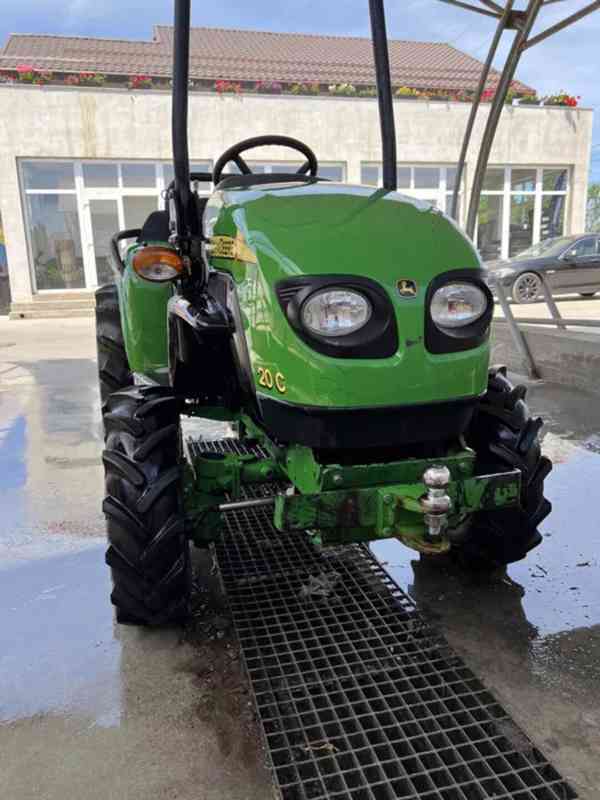 Traktor John Deer C 20 - foto 1