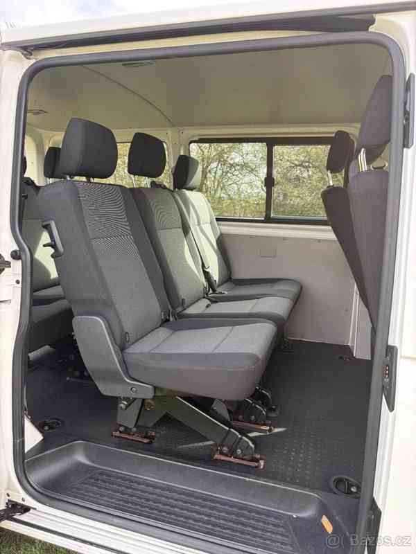 Volkswagen Transporter 2,0   T6 TDI DSG / 9 míst / 2017 - foto 11