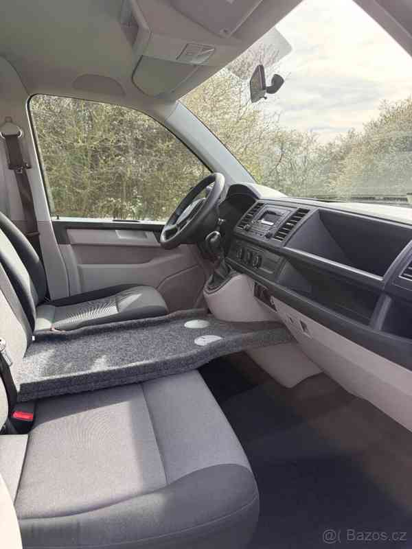Volkswagen Transporter 2,0   T6 TDI DSG / 9 míst / 2017 - foto 13
