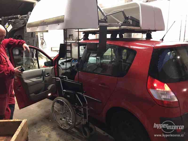 Zdvihací zařízení na invalidní vozík - foto 7