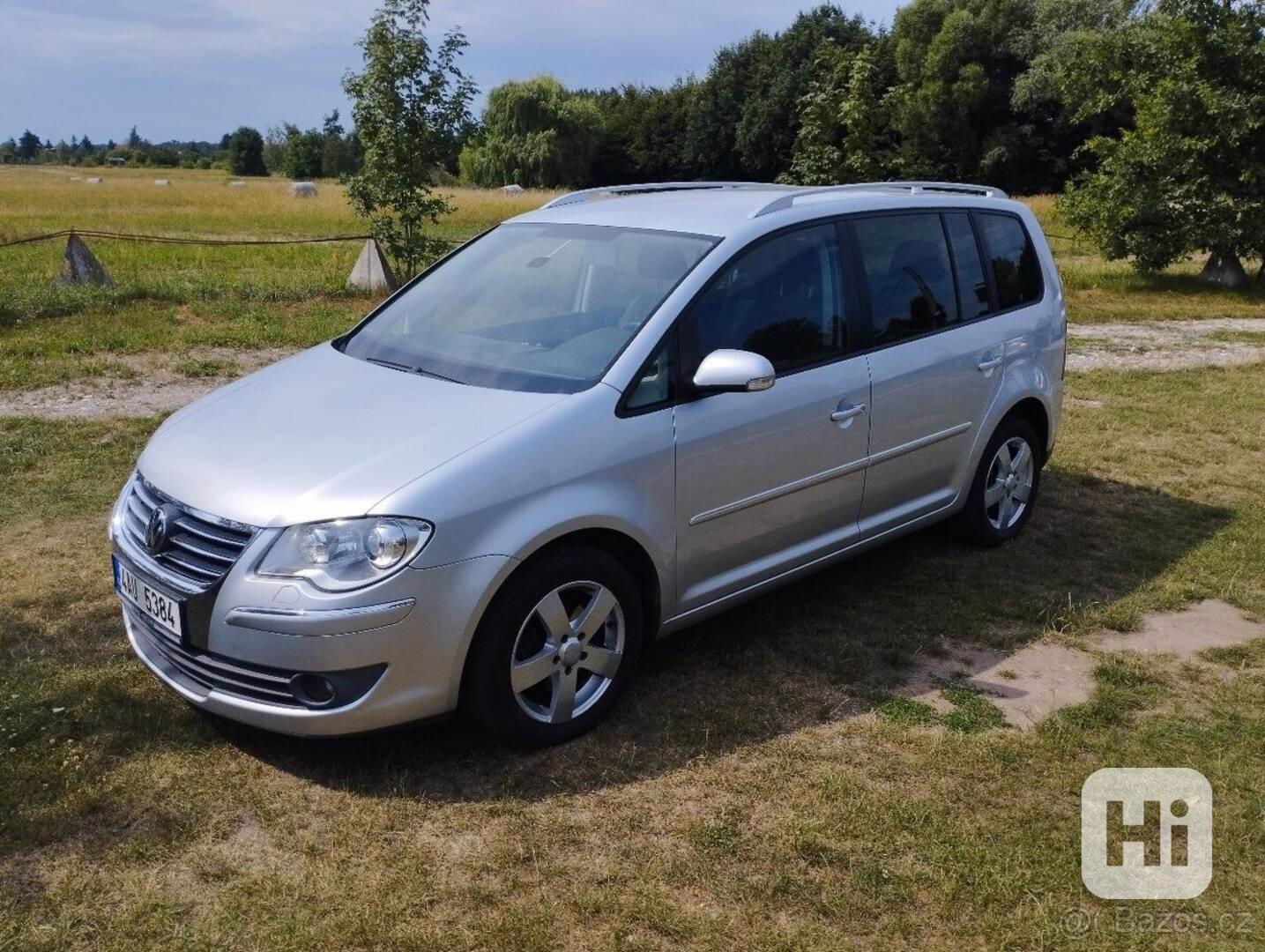 Volkswagen Touran 2,0   TDI 103 kW DSG facelift - foto 1