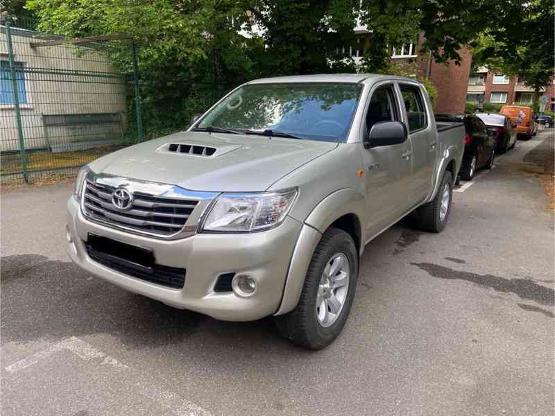 Toyota Hilux 2.5 D4D 106kw - foto 12