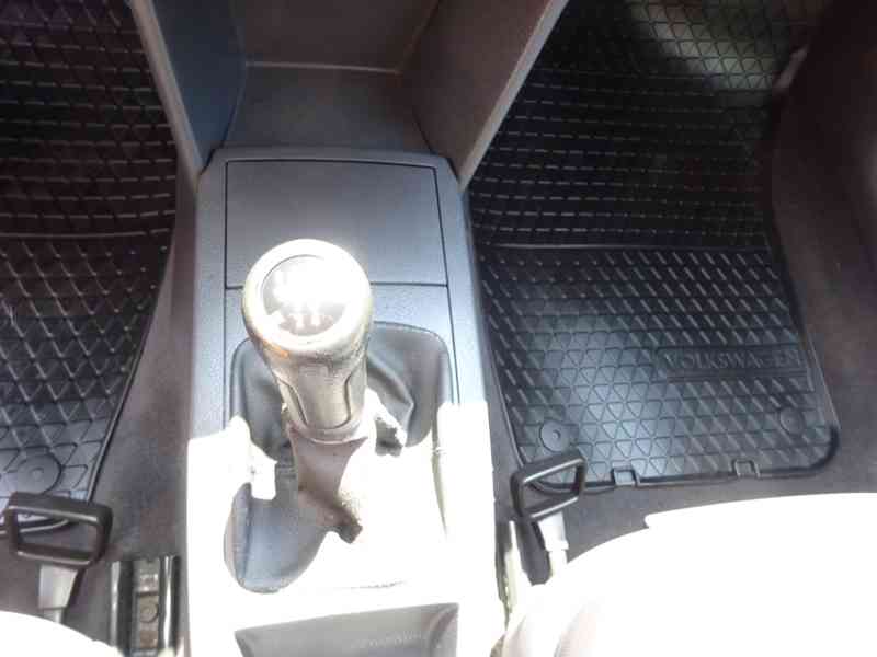 VW Polo 1.2i r.v.2002 (47 kw) STK:4/2027 - foto 10