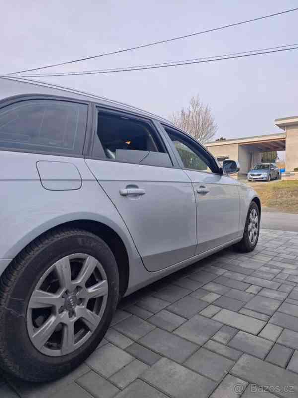 Audi A4 2,0   tdi 2012 - foto 4