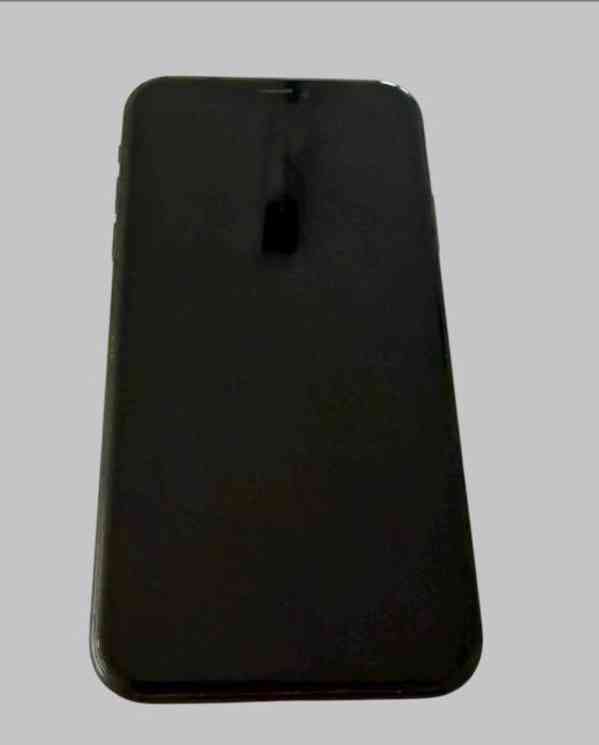 Mobilní telefon - foto 2