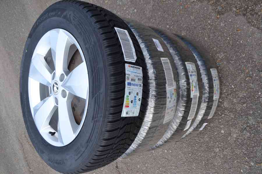 Škoda Kodiaq/VW Tiguan -NOVÁ zimní orig.Alu sada -215/65R17 - foto 7