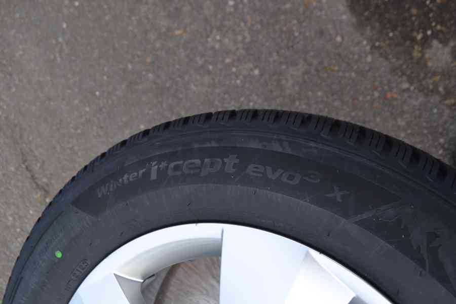 Škoda Kodiaq/VW Tiguan -NOVÁ zimní orig.Alu sada -215/65R17 - foto 5