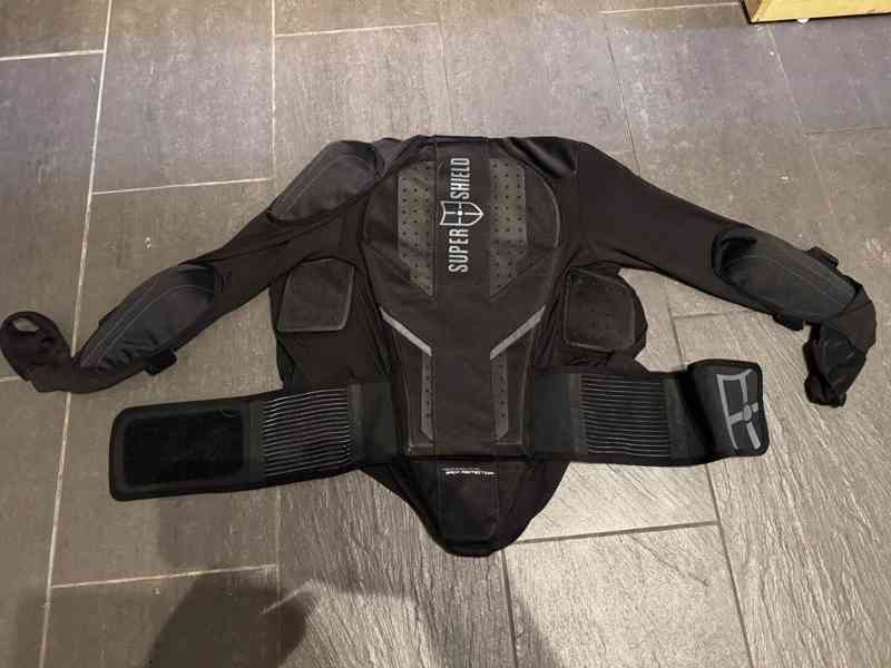 Celotělový chránič Super Shield 