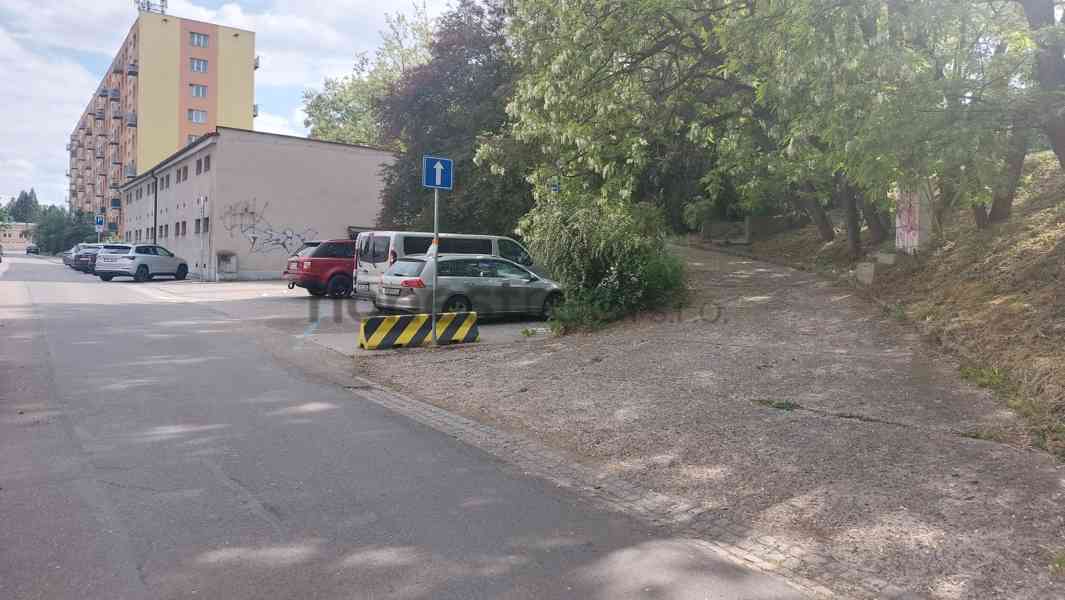 Exkluzivně garážové parkovací stání, Vysoká, Brno - Štýřice - foto 2