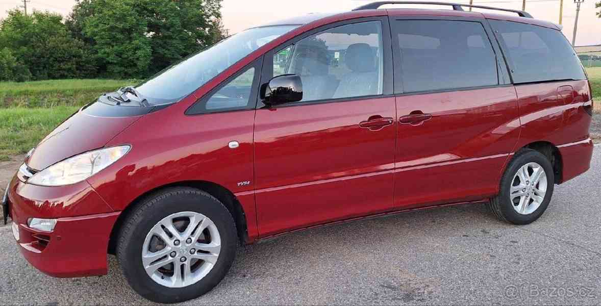 Toyota Previa 2,4 - foto 3