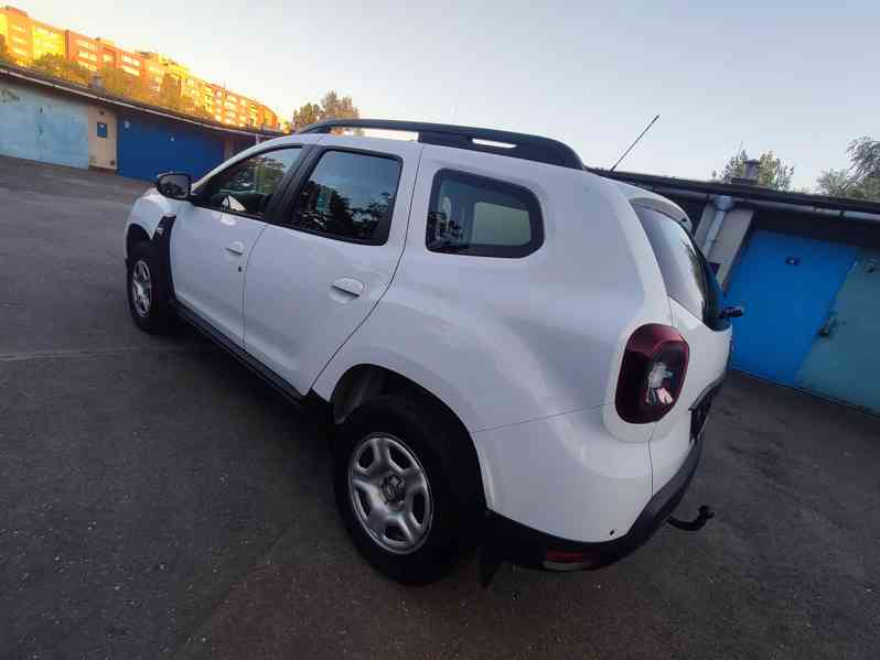 Dacia Duster 1.5 DCi 4x4,ČR,DPH,kamera,NAVI,1.maj,tažné - foto 4