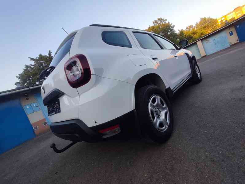 Dacia Duster 1.5 DCi 4x4,ČR,DPH,kamera,NAVI,1.maj,tažné - foto 2