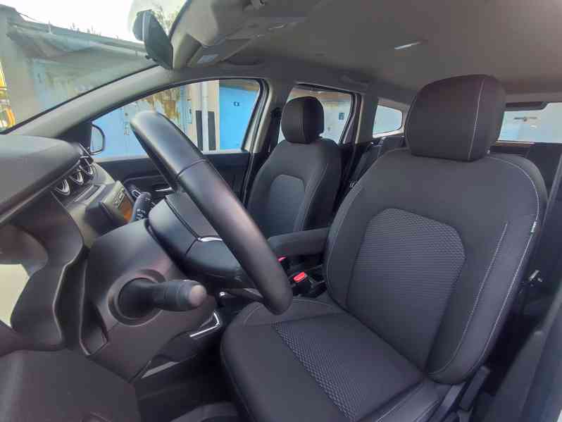 Dacia Duster 1.5 DCi 4x4,ČR,DPH,kamera,NAVI,1.maj,tažné - foto 13