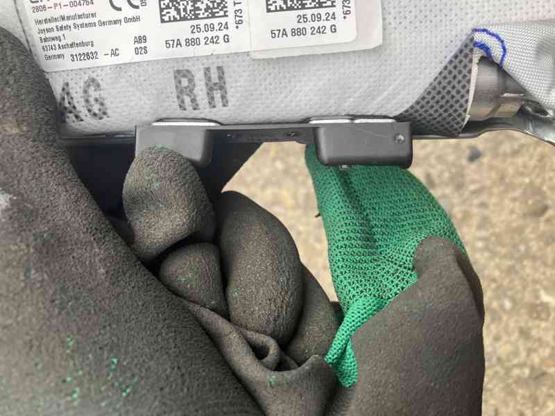 sedackovy airbag predni pravy sedacky SKODA Karoq - foto 3