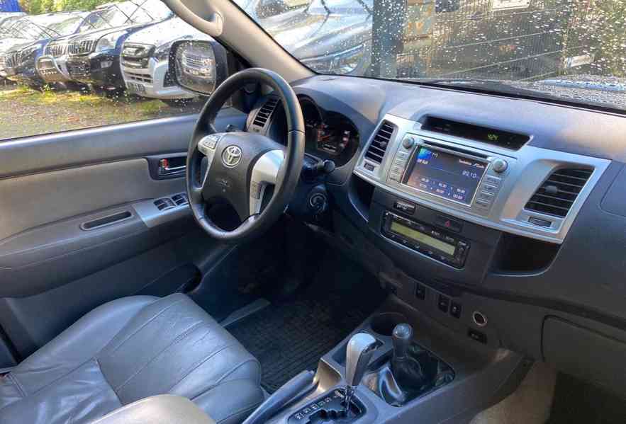 Toyota Hilux3.0 D-4D Aut. 126kw - foto 2