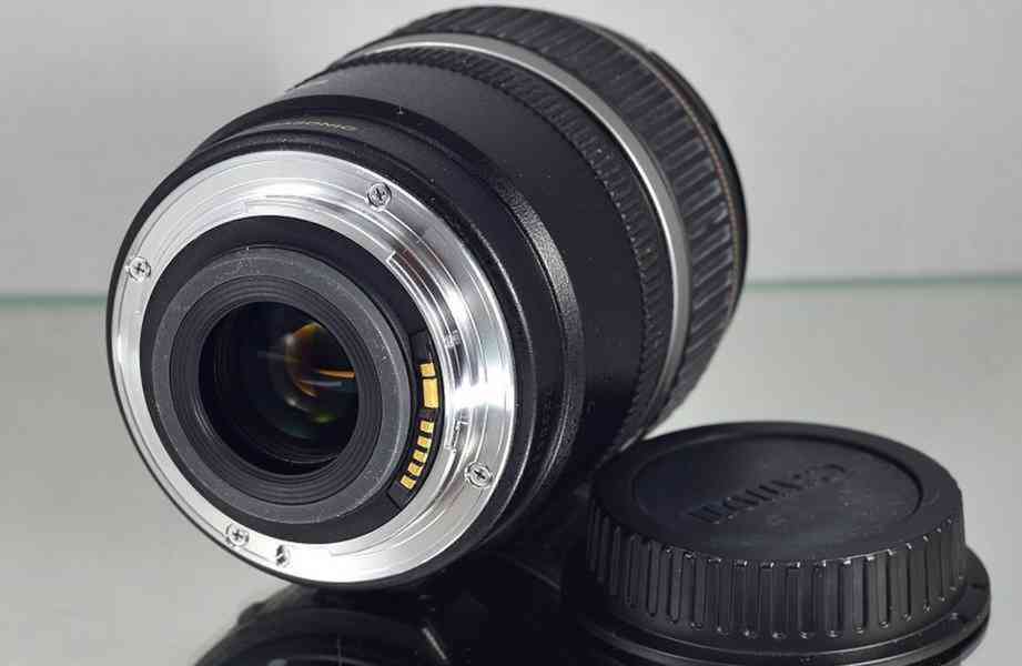 Canon EF-S 17-85mm f/4-5.6 IS USM **stabilizace - foto 4