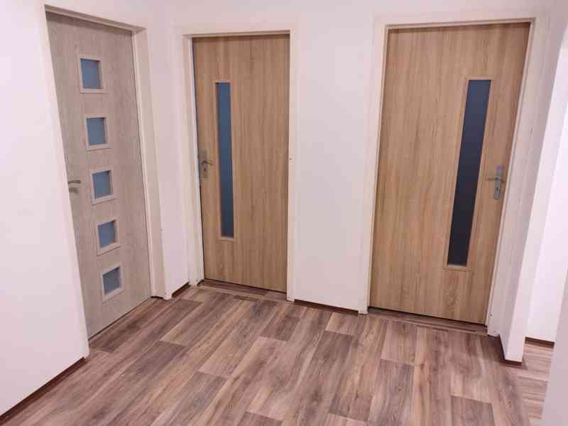 Teplice - velký zrekonstruovaný byt 3+1 (86 m²) s lodžií - foto 9