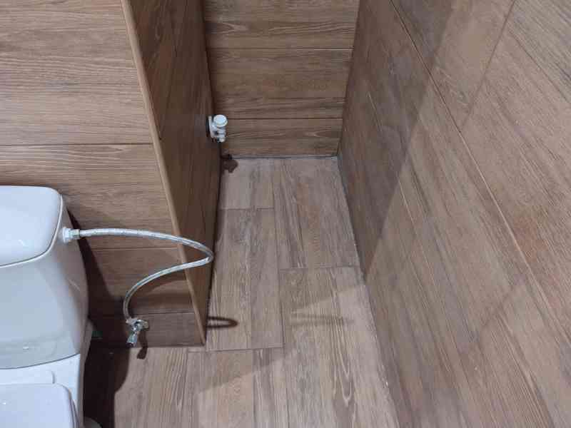 Teplice - velký zrekonstruovaný byt 3+1 (86 m²) s lodžií - foto 12