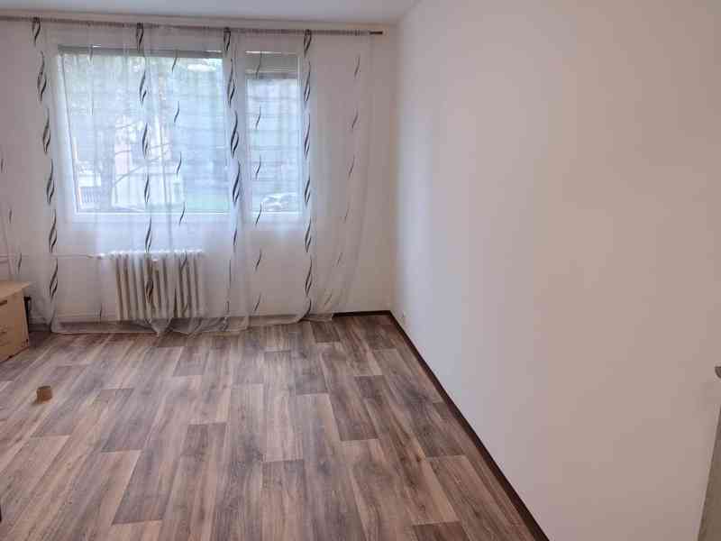 Teplice - velký zrekonstruovaný byt 3+1 (86 m²) s lodžií - foto 5