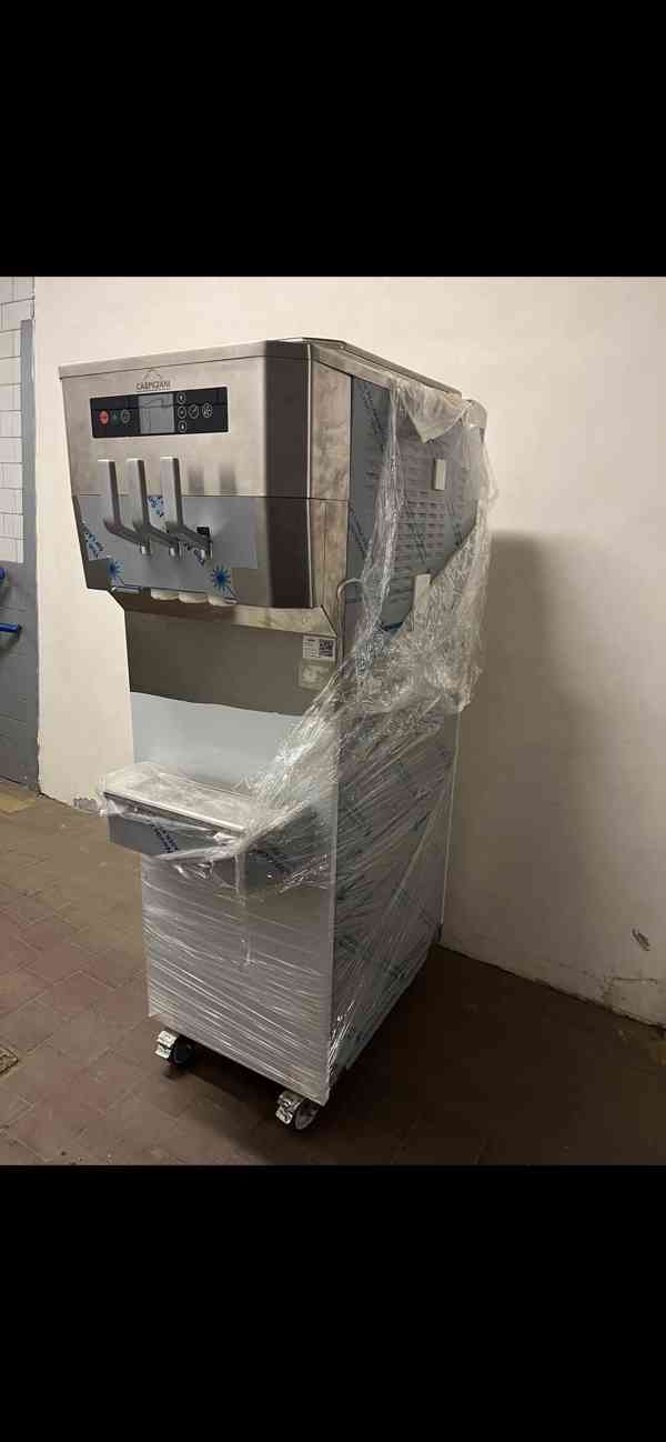 Zmrzlinový stroj - Carpigiani XVL 3P Steel - foto 3