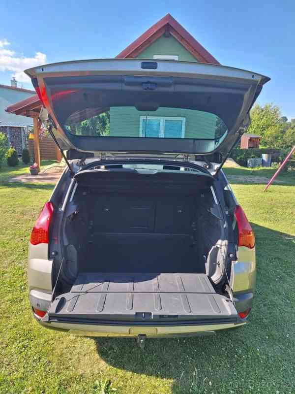 Peugeot 3008 1,6   M0VG - servisováno - foto 12