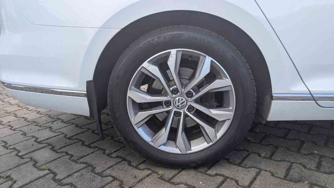 Volkswagen Passat B8 Variant 2.0 TDI 140 kW DSG 4Motion - foto 7