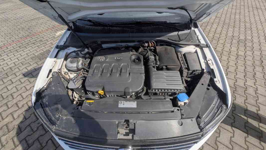Volkswagen Passat B8 Variant 2.0 TDI 140 kW DSG 4Motion - foto 16