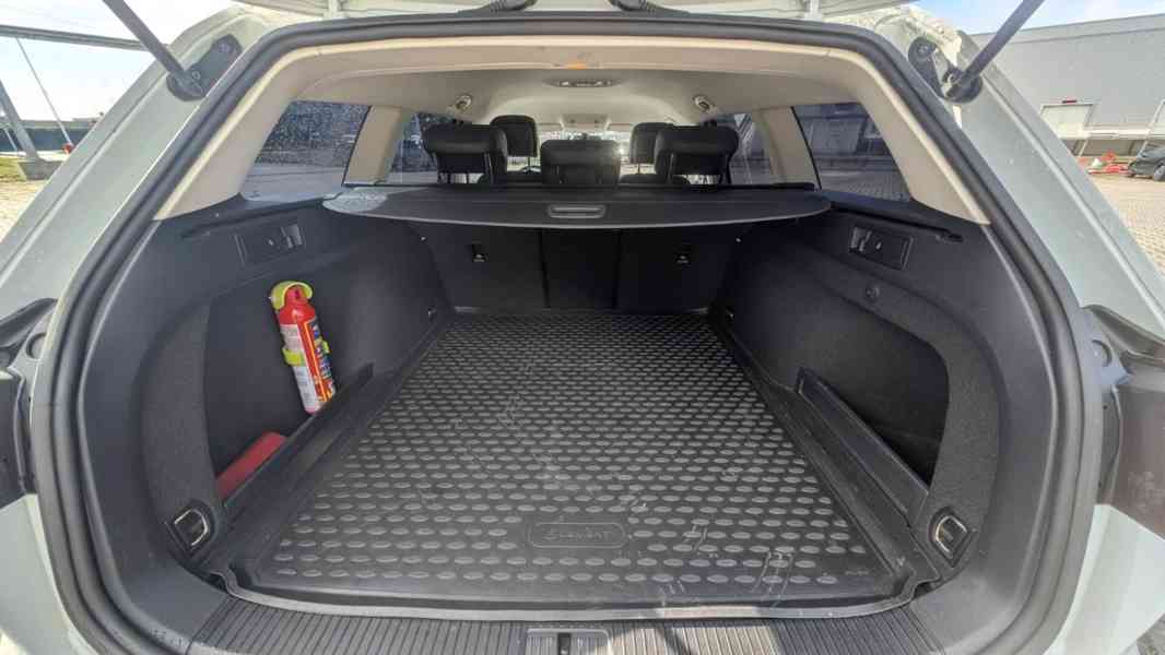 Volkswagen Passat B8 Variant 2.0 TDI 140 kW DSG 4Motion - foto 13