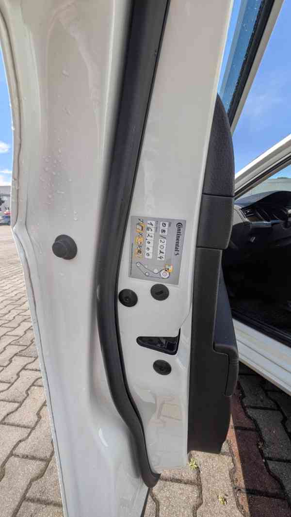 Volkswagen Passat B8 Variant 2.0 TDI 140 kW DSG 4Motion - foto 11