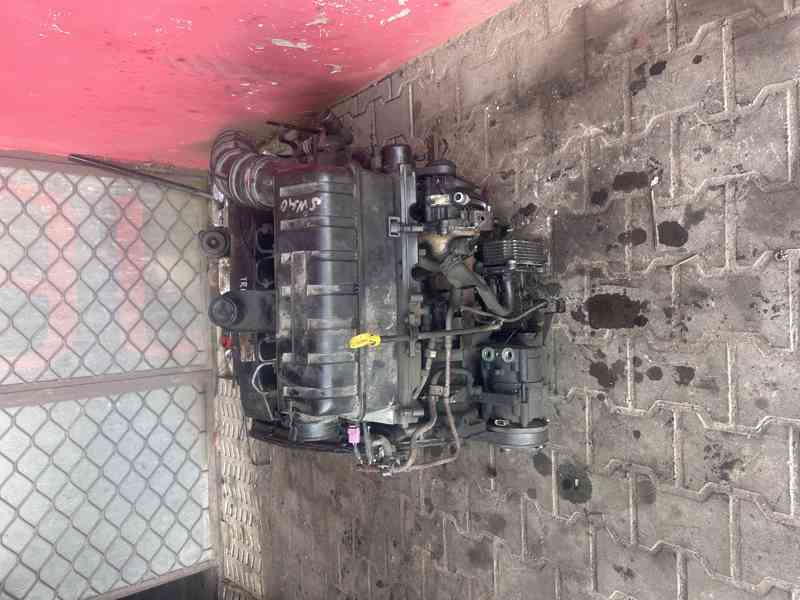 Ford Transit 2,0 TDCI 92KW FIFA r.2003 motor prodá - foto 3