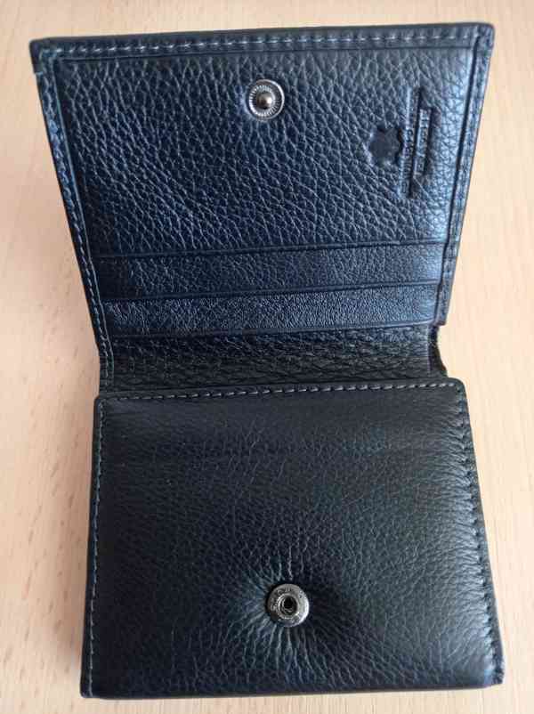 Peněženka kožená NOVÁ, 10,5 cm x 10 cm - foto 5