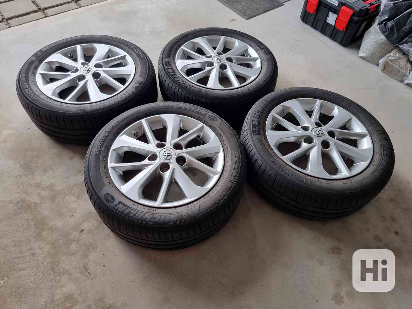 Originální lité disky Toyota Auris - foto 1