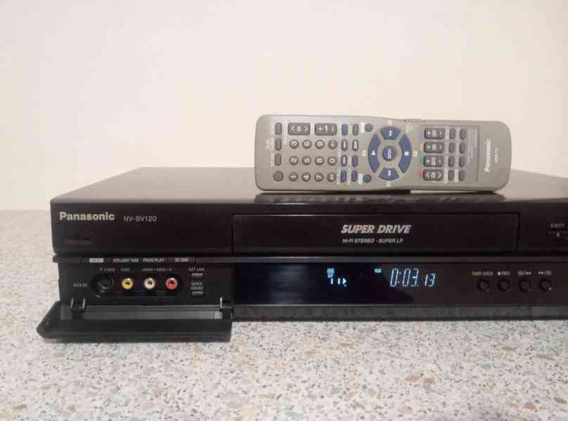 S-VHS-ET Panasonic NV-SV120 - foto 2