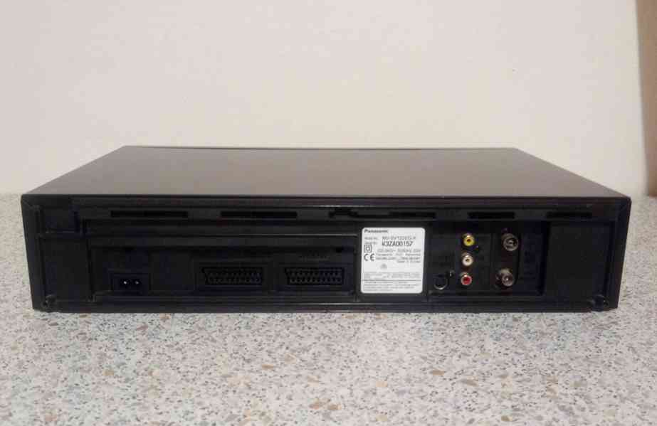 S-VHS-ET Panasonic NV-SV120 - foto 5