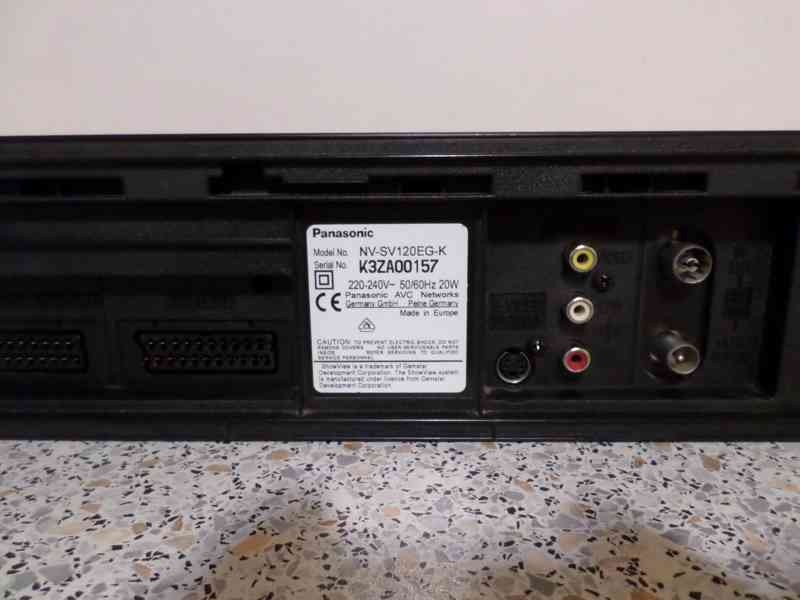 S-VHS-ET Panasonic NV-SV120 - foto 6