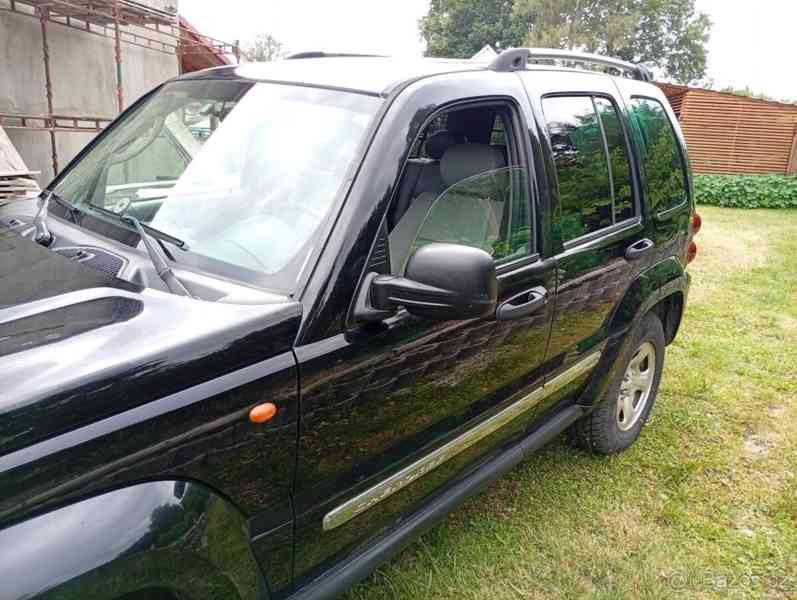 Jeep Cherokee 2,8 - foto 5