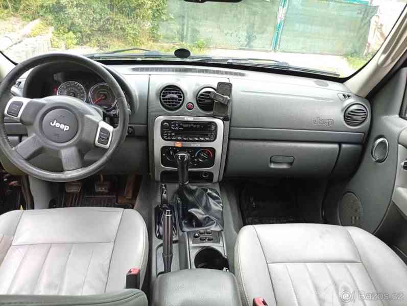 Jeep Cherokee 2,8 - foto 9