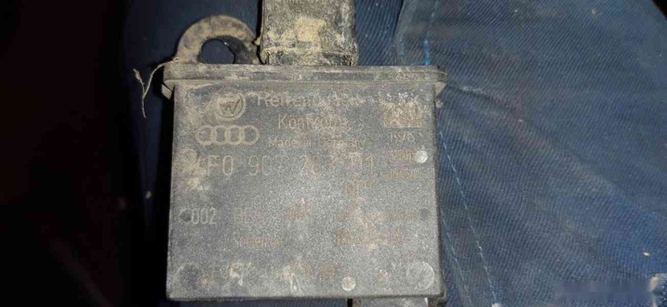 vysílač audi - foto 1
