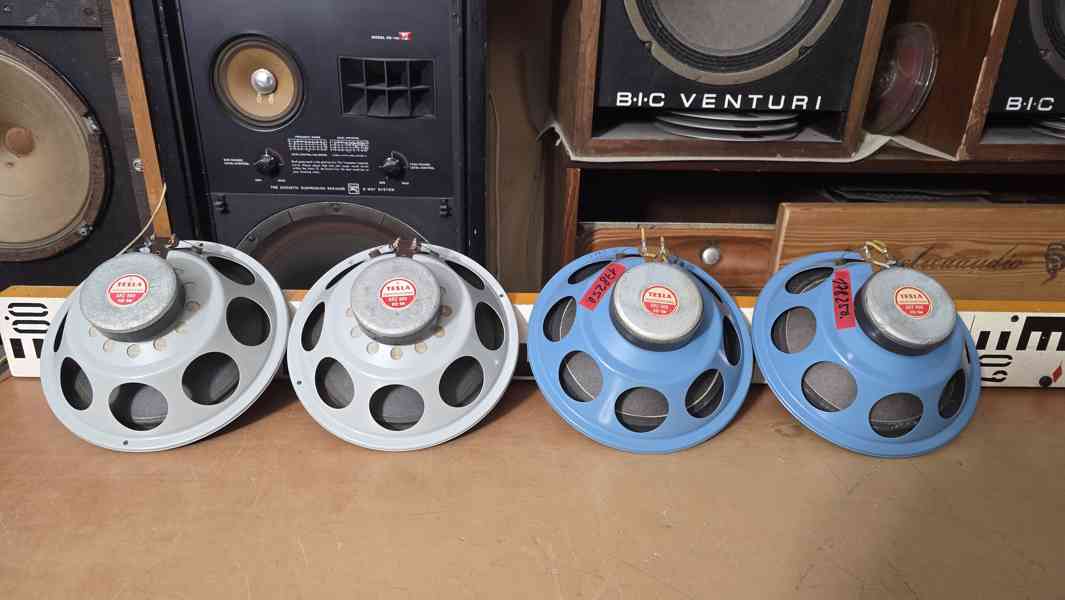 Reproduktory TESLA ARZ 668