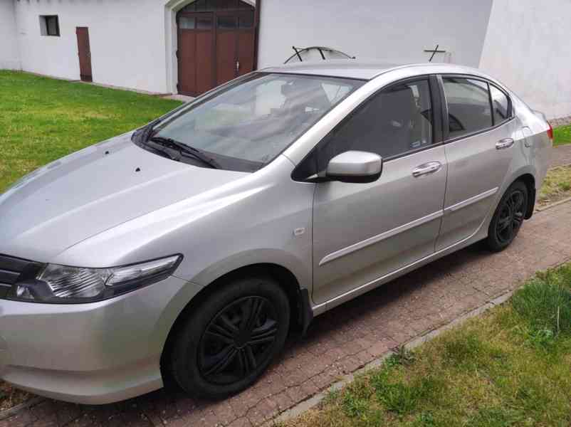 osobní automobil Honda City GM1 - foto 5