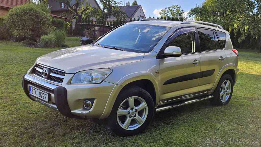 Toyota RAV4 2,0   4x4 LPG, 116 kW, KŮŽE, TAŽNÉ - foto 16