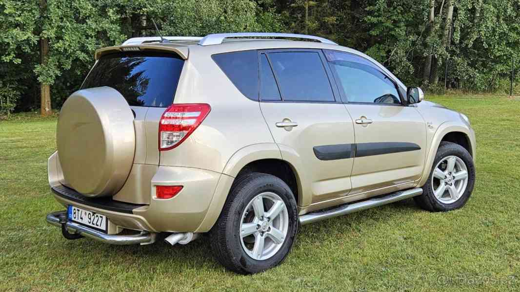 Toyota RAV4 2,0   4x4 LPG, 116 kW, KŮŽE, TAŽNÉ - foto 3