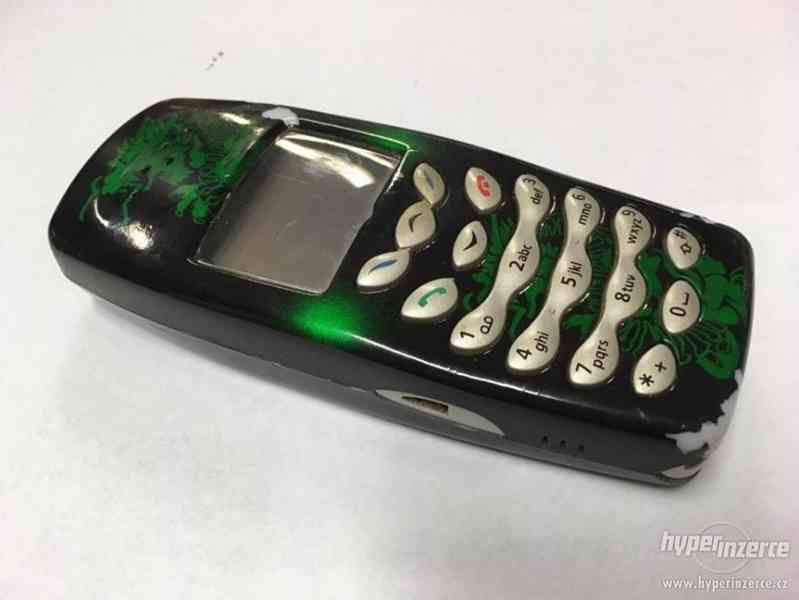 Nokia 3410 černá se zeleným drakem (V18010045) - foto 2