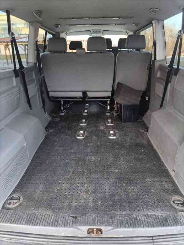 Volkswagen Caravelle 2,5 T5 LONG 2008 96kW - foto 5