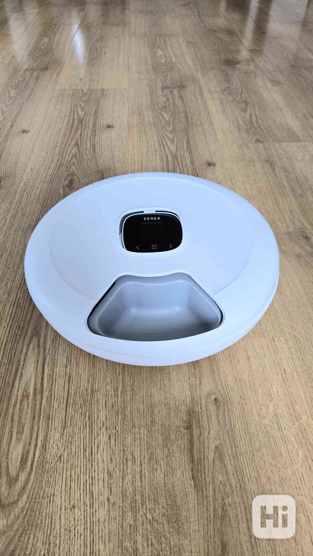 Automatické krmítko pro kočku Tesla Smart Pet Feeder Spin - foto 1
