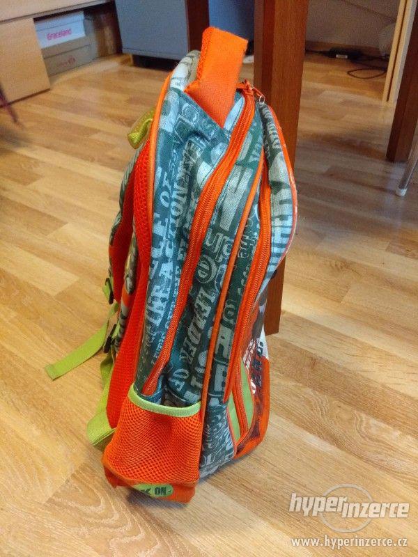 Školní batoh - oranžový - vzor Ovečka Shaun - foto 2