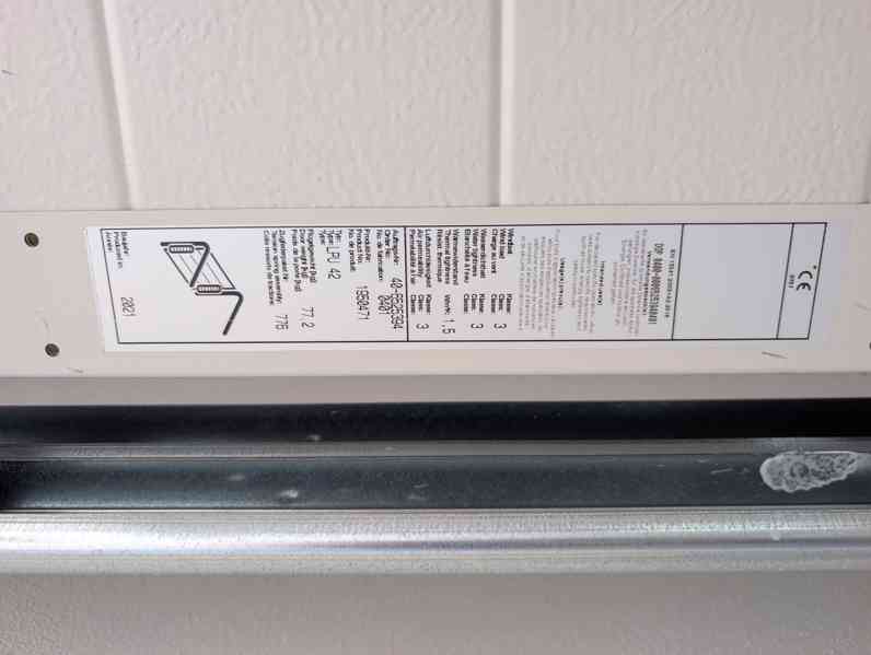 Garážová sekční vrata Rozměry: (š × v) 2750 x 2500 cm  - foto 3