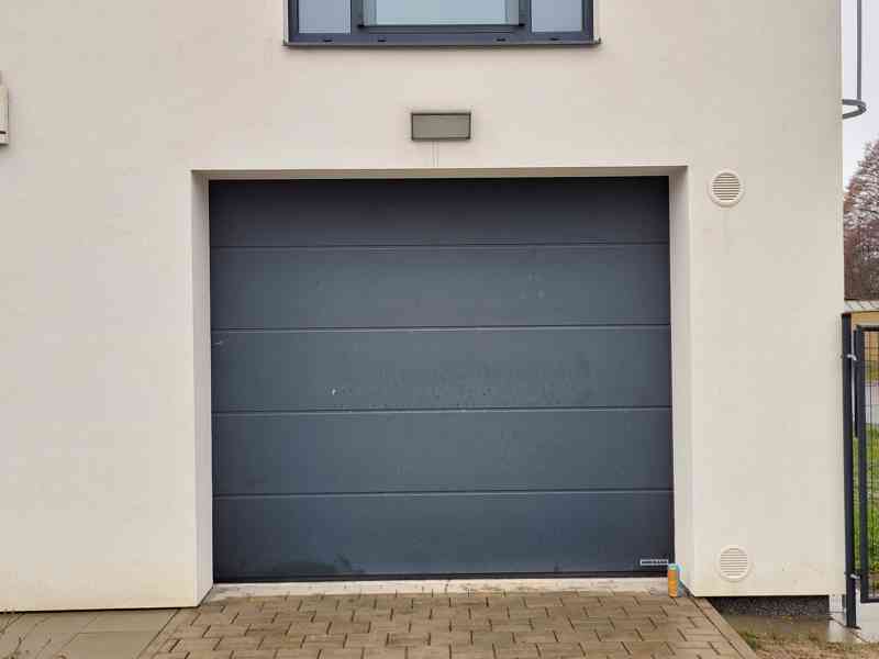 Garážová sekční vrata Rozměry: (š × v) 2750 x 2500 cm  - foto 7